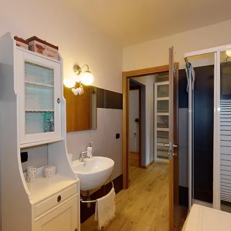 Al Moro Apartament Arolo