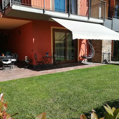 Al Moro Apartament Arolo