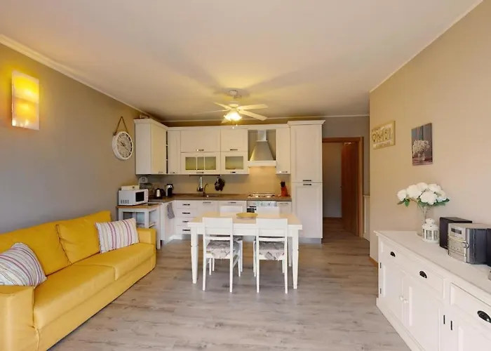 Al Moro Apartmán Arolo