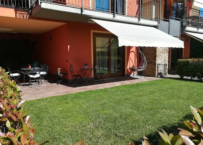 Al Moro Apartmán Arolo